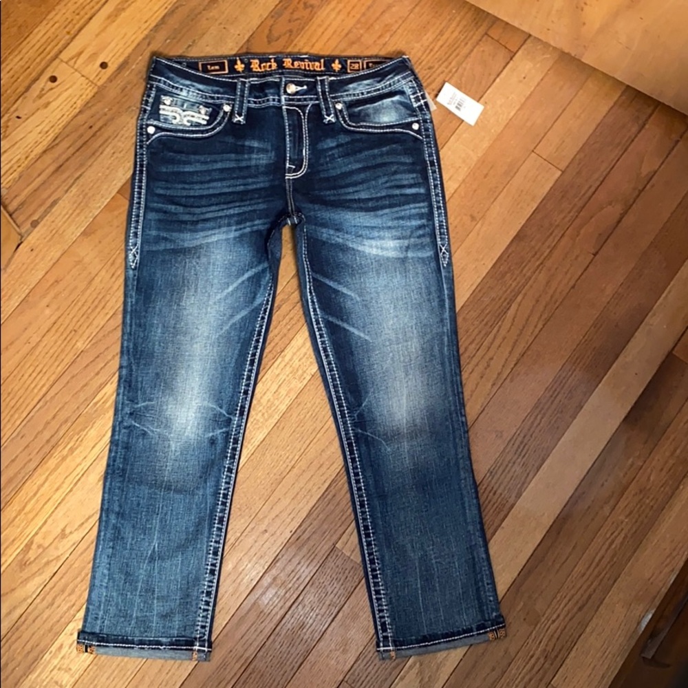 NWT ROCK REVIVAL LAM EASY CROP JEANS
